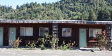 link to full image of Steelhead Lodge Motel