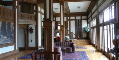 link to full image of Scotia Inn lobby
